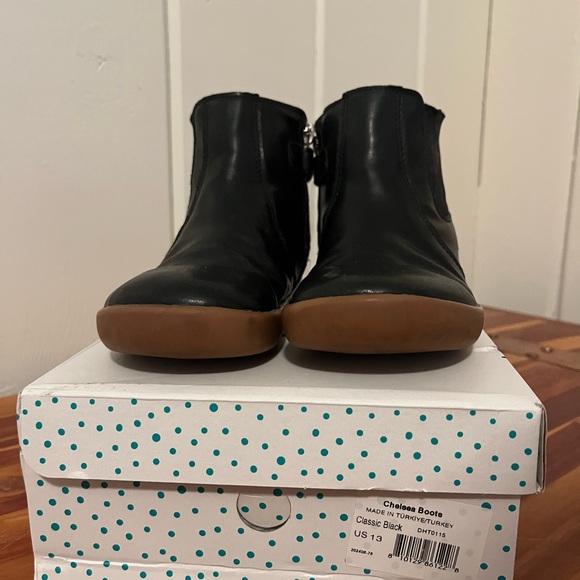 Ten Little Chelsea Boot 💕 - Picture 2 of 11